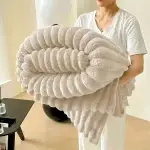 Thick and Comfortable Ribbed Single Blanket