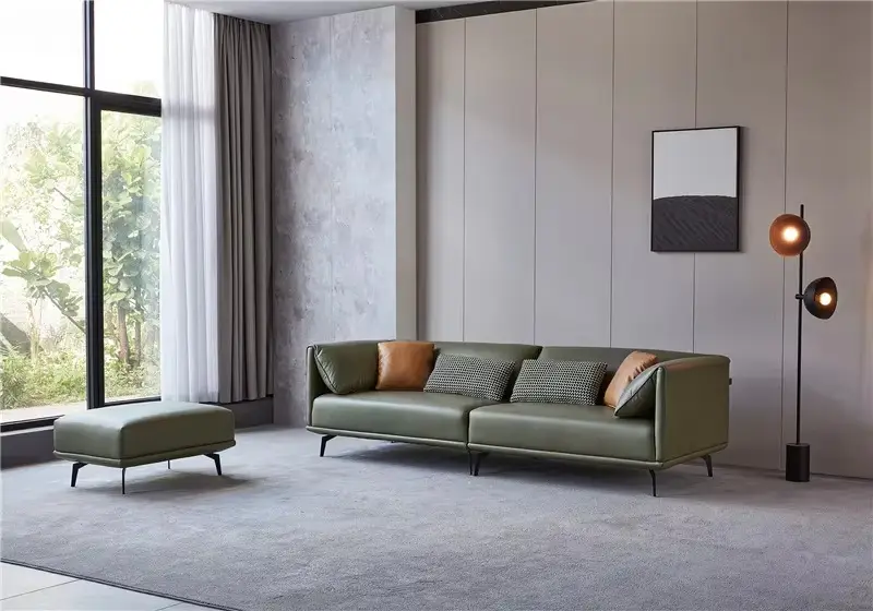 H034c65cbab894484bcb952ee08656f5dd Leather Sofas - Image 1