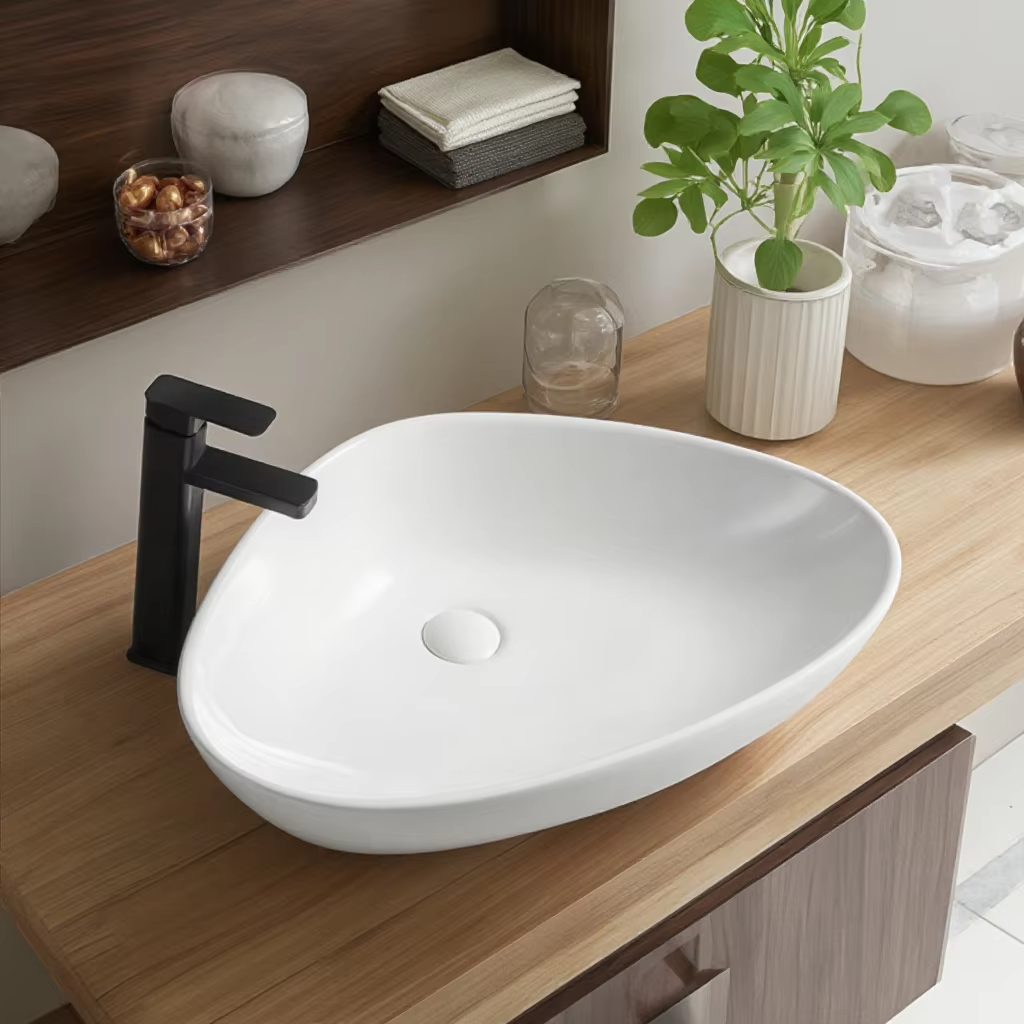 H985c70ffb68747c0b80e7c68c90fed89K Ceramic Washbasin - Image 1